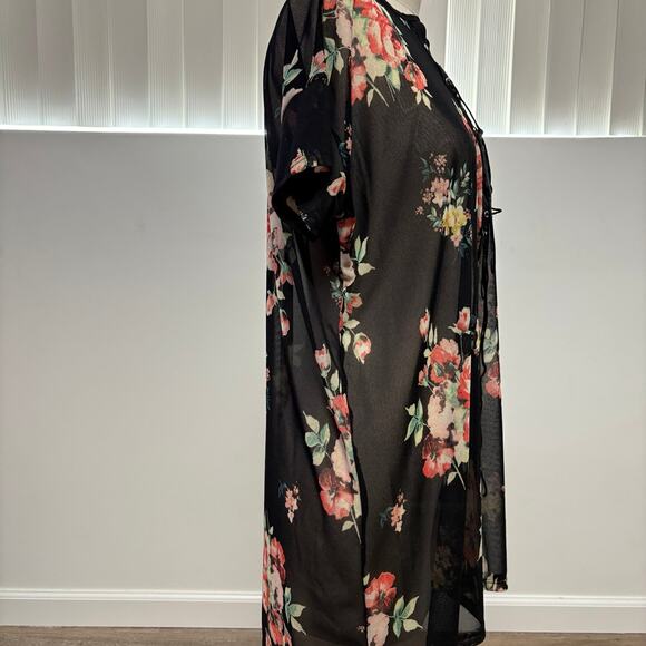 NWT HOPELY Black Floral Print Women's Mesh Short Sleeve Dress Shirt Small - Picture 2 of 7